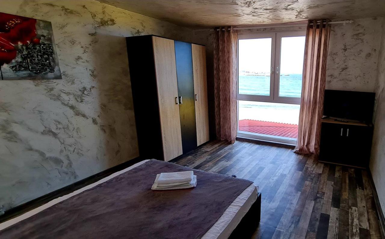 Lazy Lounge Apartments Mangalia Bagian luar foto