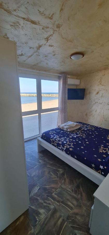 Lazy Lounge Apartments Mangalia Bagian luar foto