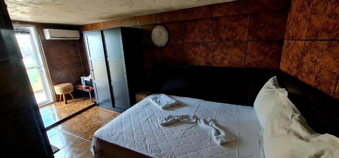 Lazy Lounge Apartments Mangalia Bagian luar foto
