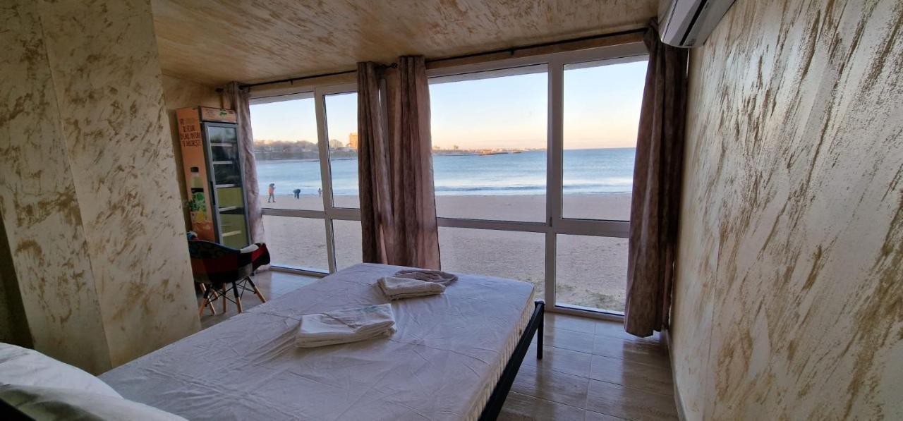 Lazy Lounge Apartments Mangalia Bagian luar foto